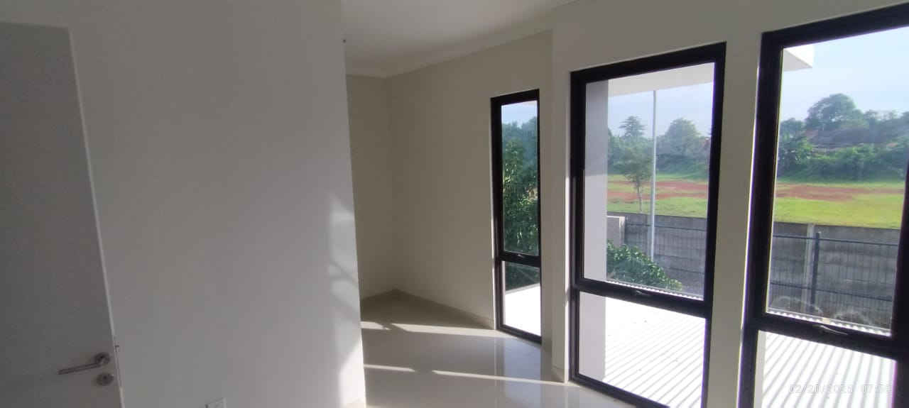 DiSewakan Rumah di Cluster Cherryville Grand Wisata